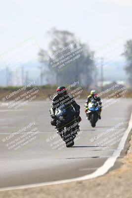 media/Sep-20-2025-TrackDaz (Sat) [[27f0cde673]]/B Group/220pm (Turn 9)/